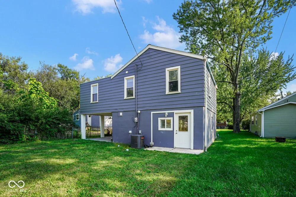 328 E 36th Street Anderson, IN 46013