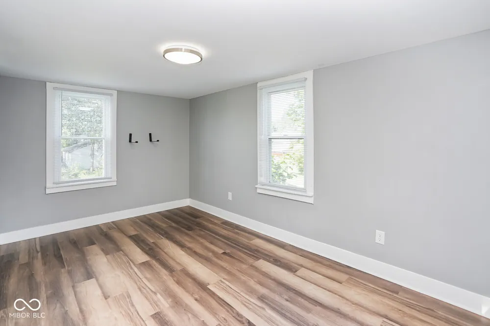 328 E 36th Street Anderson, IN 46013