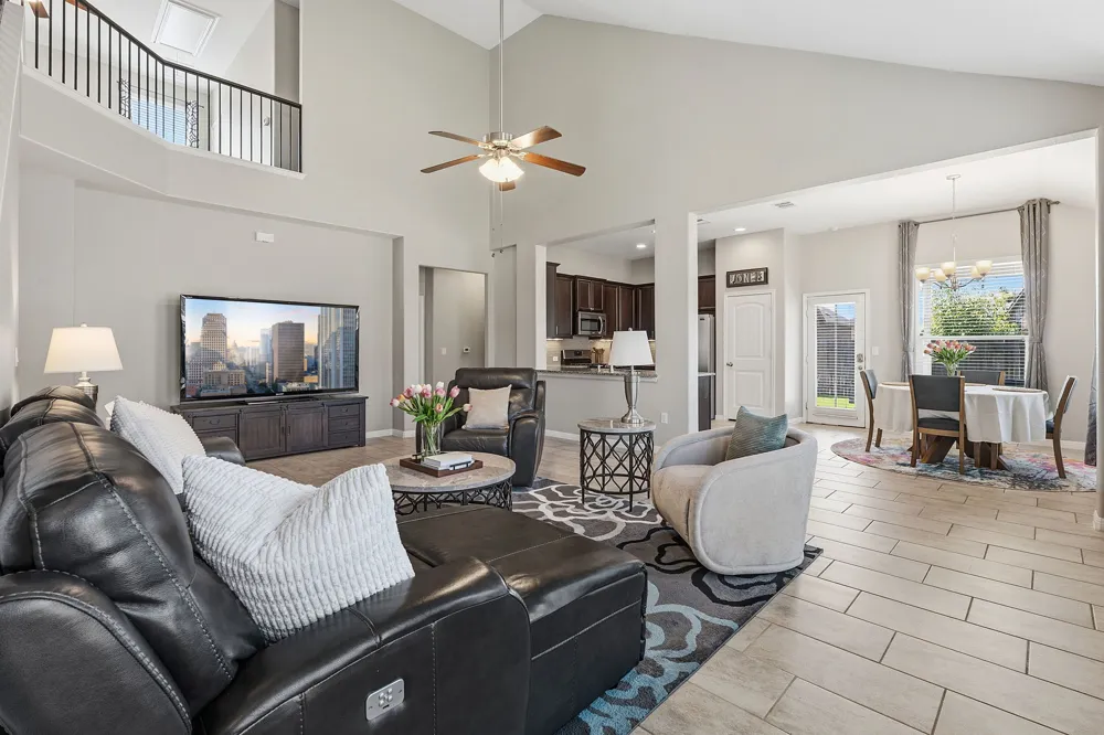 11913 Harpster Bend Austin, TX 78717
