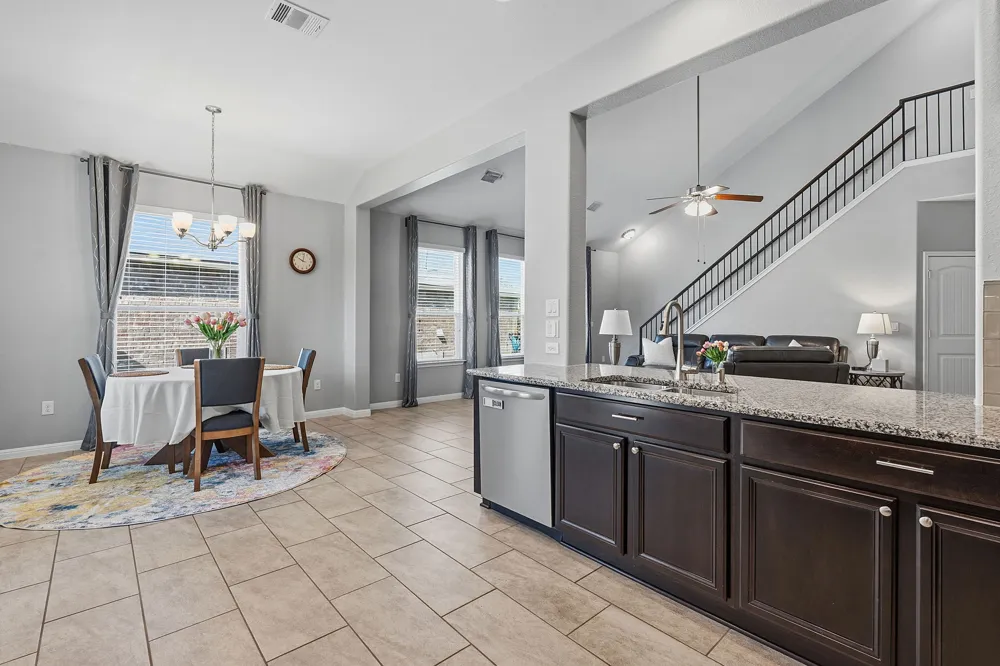 11913 Harpster Bend Austin, TX 78717