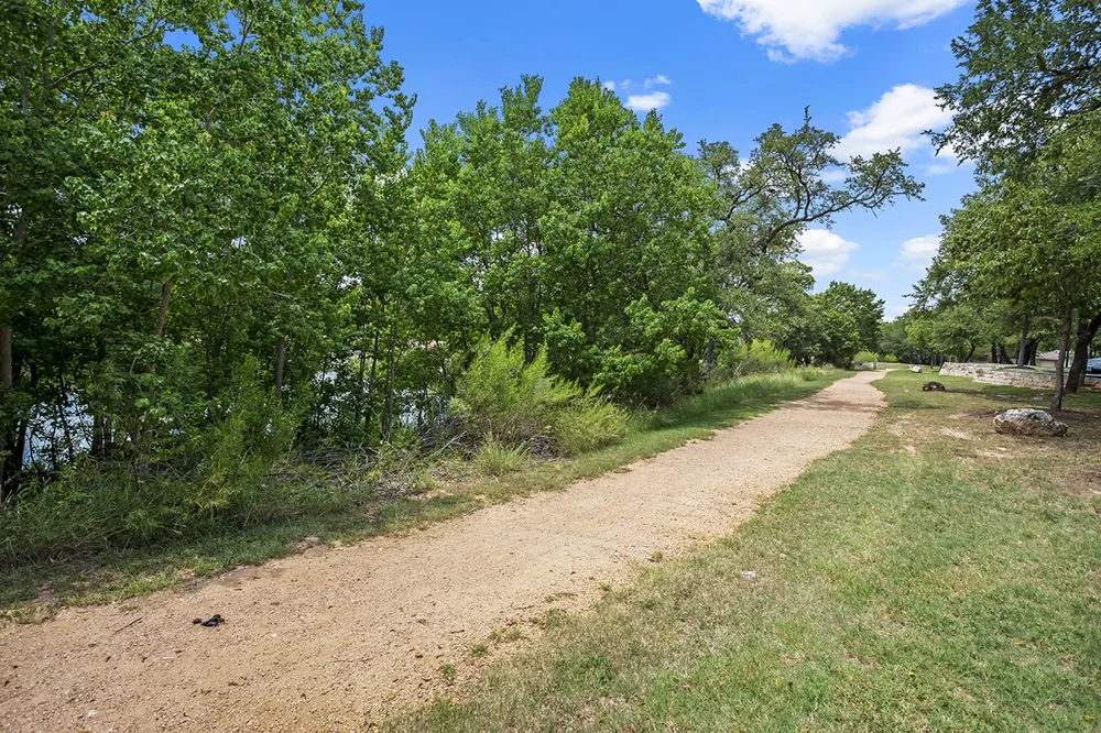 11913 Harpster Bend Austin, TX 78717