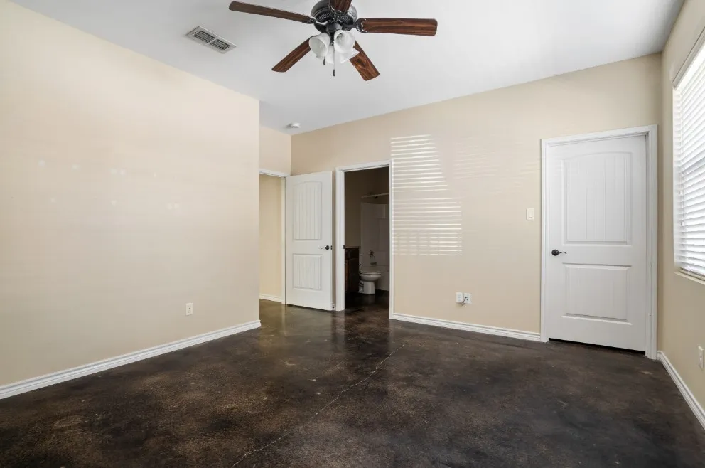 104 College Avenue Fort Worth, TX 76104