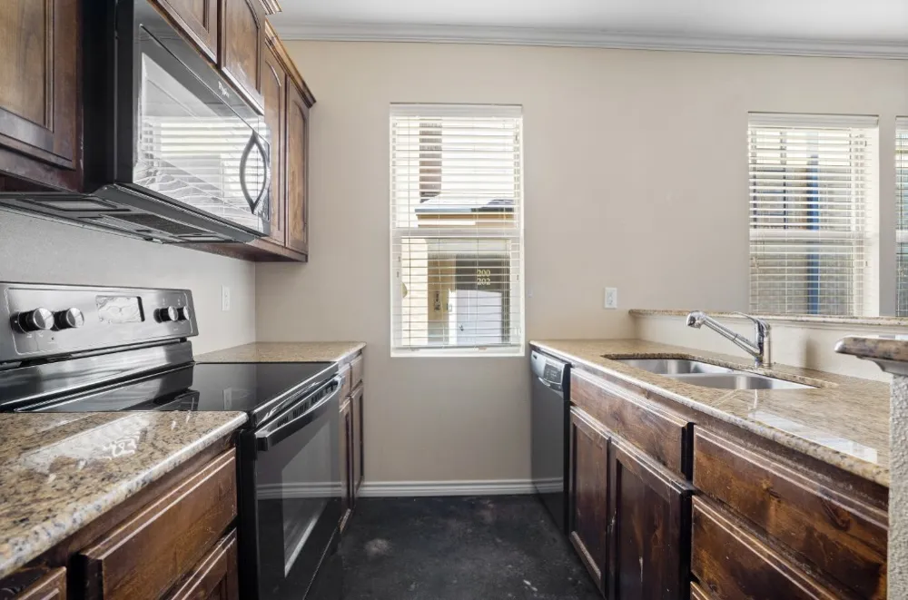 104 College Avenue Fort Worth, TX 76104