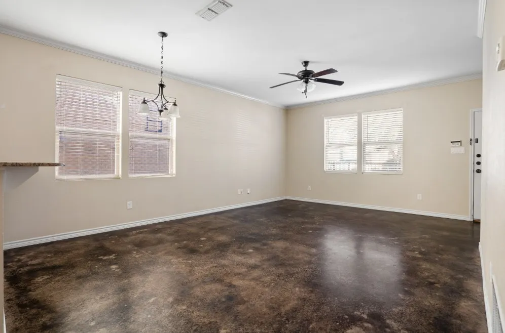 104 College Avenue Fort Worth, TX 76104