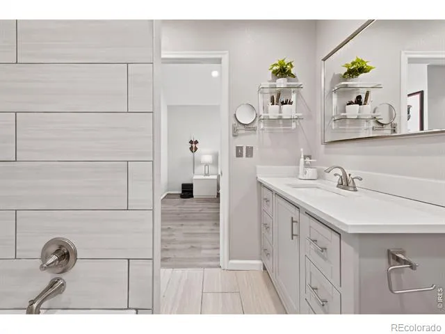 5842 W Atlantic Place Denver, CO 80227