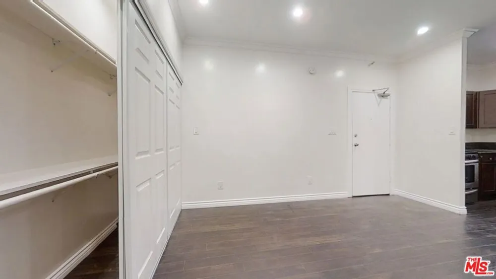 507 Loma #308 Los Angeles, CA 90017