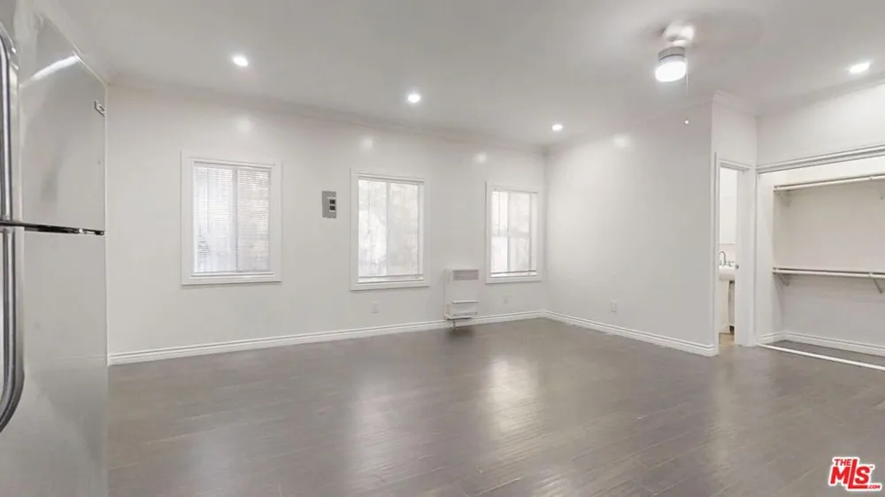507 Loma #308 Los Angeles, CA 90017