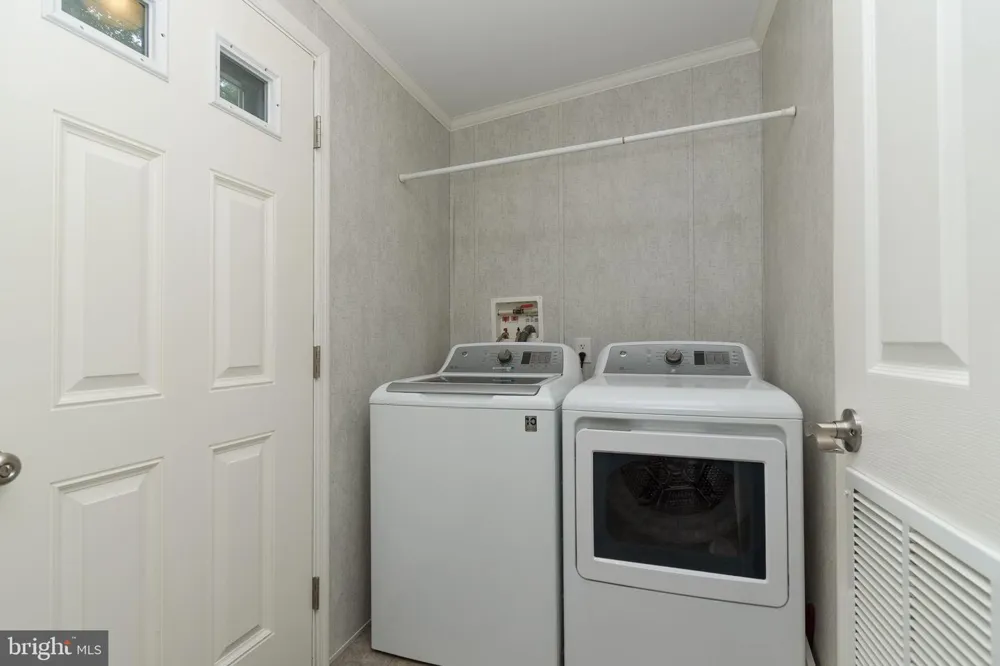 2002 PERILLI DRIVE Telford, PA 18969