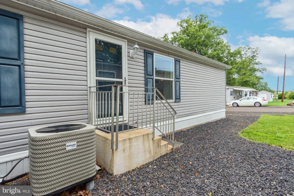 2002 PERILLI DRIVE Telford, PA 18969