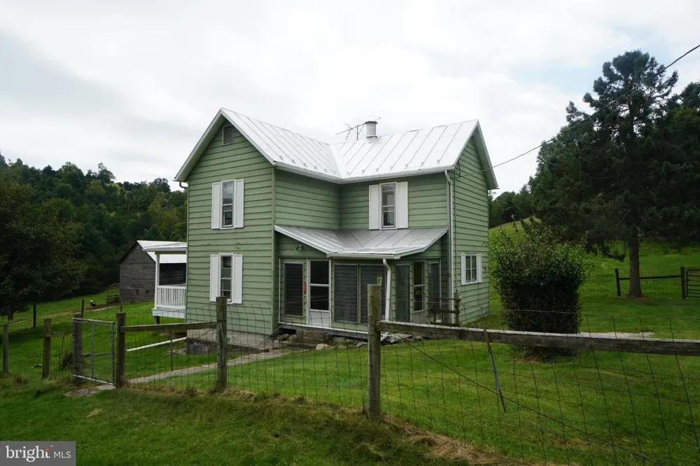 242 NEWMAN LANE Franklin, WV 26807