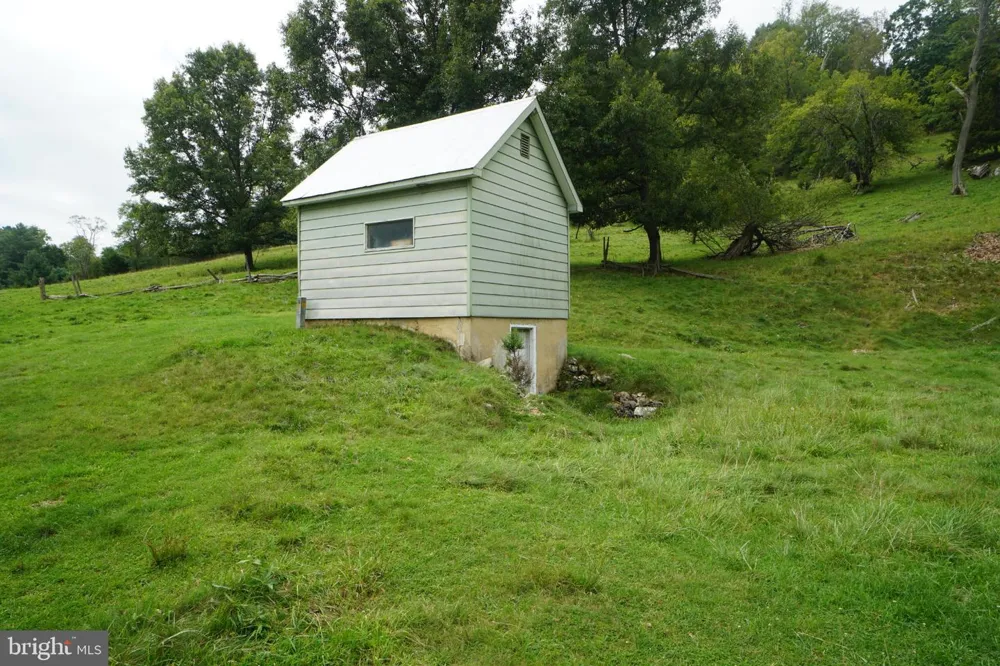 242 NEWMAN LANE Franklin, WV 26807