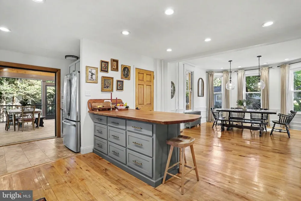 2320 PAGE STREET Camp Hill, PA 17011