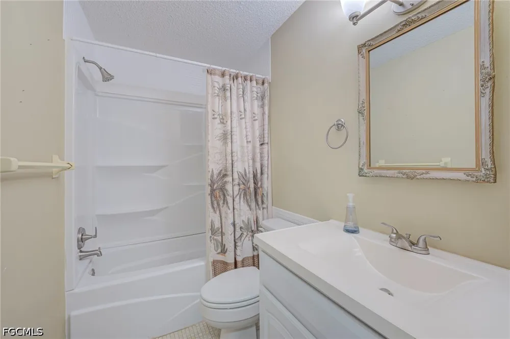 Vincennes Street #204 Cape Coral, FL 33904