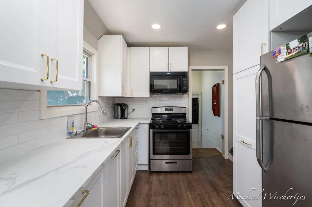 61 Canterbury Street SW Wyoming, MI 49548