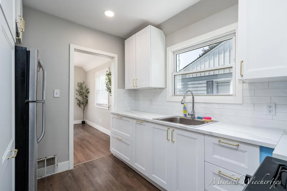 61 Canterbury Street SW Wyoming, MI 49548