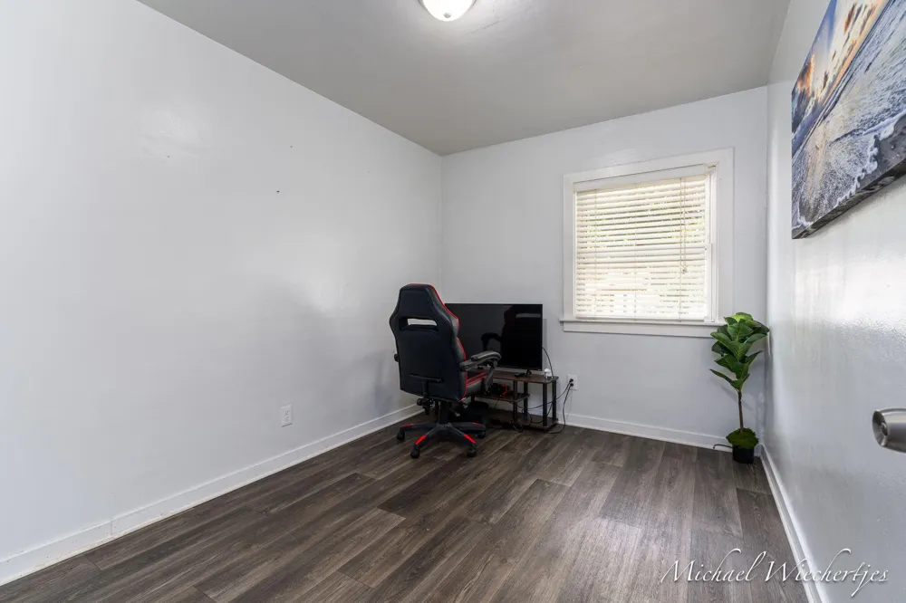 61 Canterbury Street SW Wyoming, MI 49548