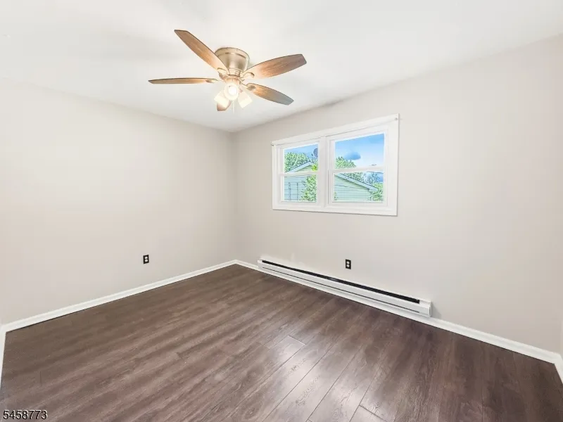 26 Kynor Ave Hopatcong, NJ 07874