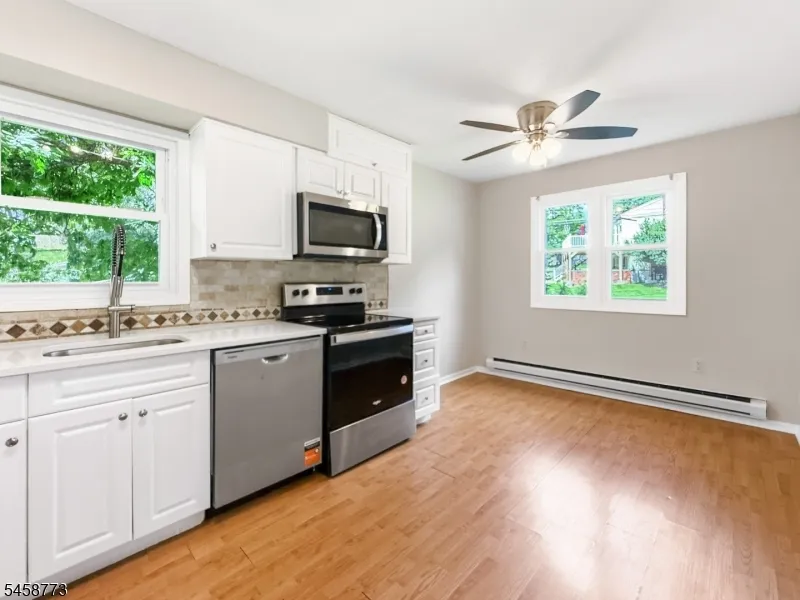 26 Kynor Ave Hopatcong, NJ 07874