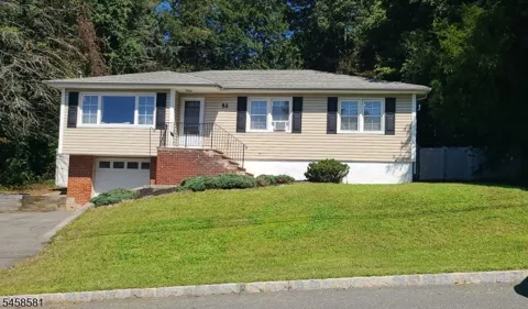 52 Hillside Ave