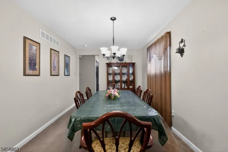 100 Coachman Dr Florence, NJ 08505