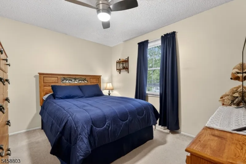 100 Coachman Dr Florence, NJ 08505