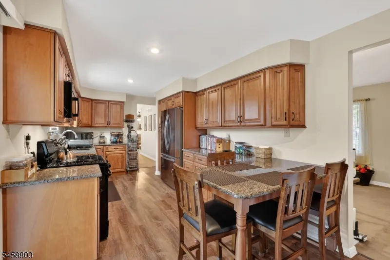 100 Coachman Dr Florence, NJ 08505