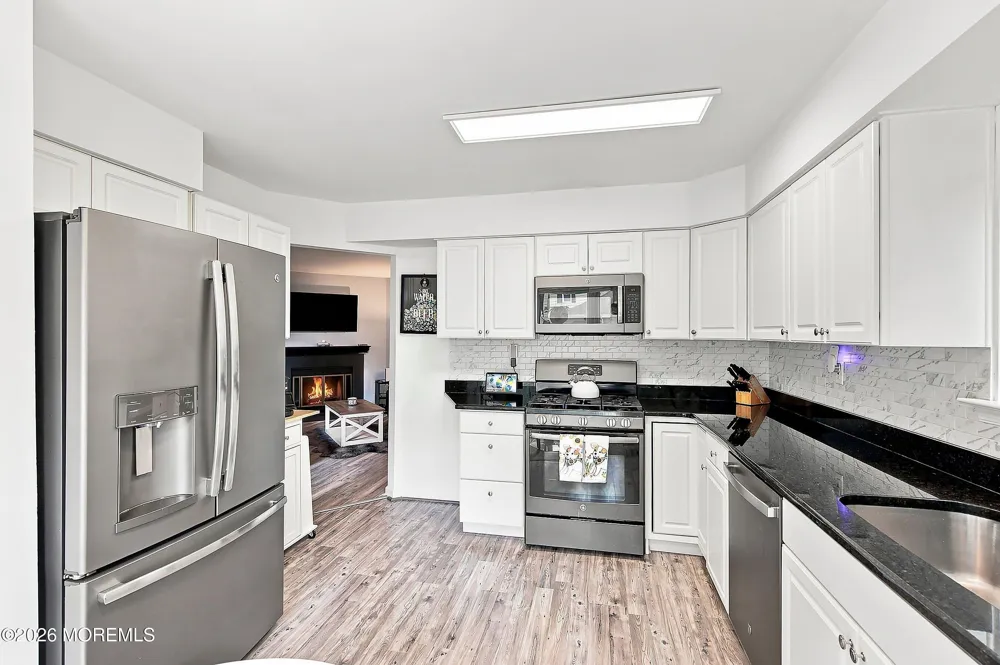 1902 Buckingham Circle Middletown, NJ 07748