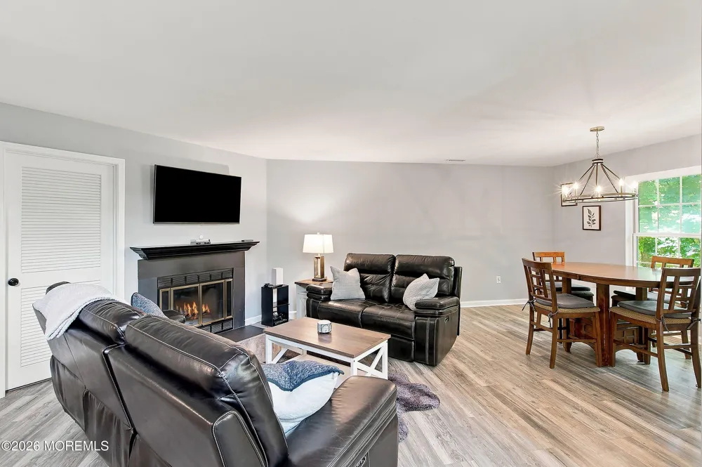 1902 Buckingham Circle Middletown, NJ 07748