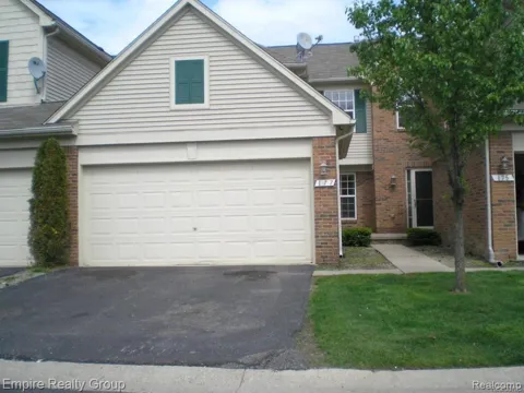 177 LEGACY PARK CIR