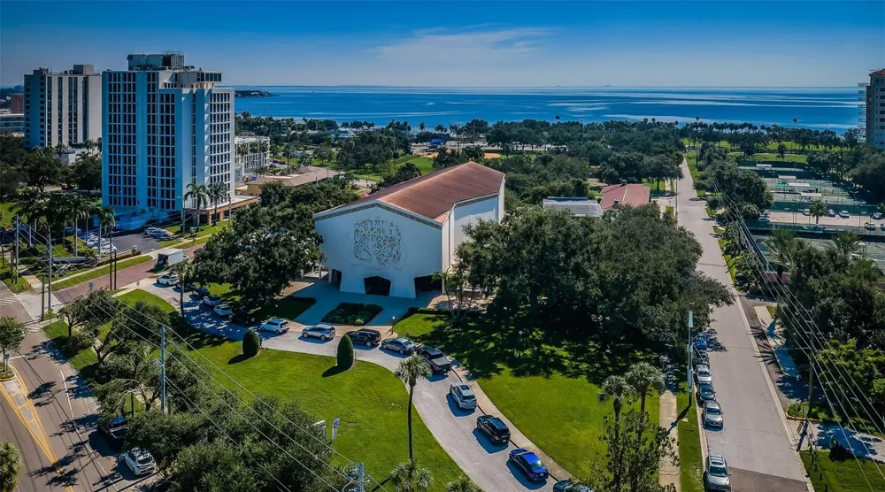 700 BEACH DRIVE NE #308 St Petersburg, FL 33701