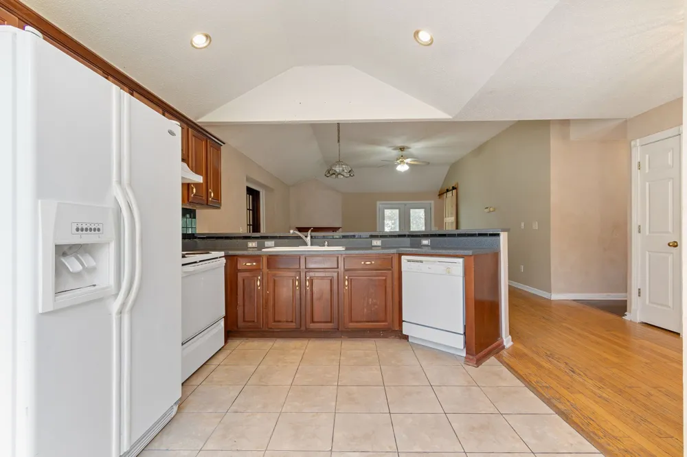 2261 Joann Dr Spring Hill, TN 37174