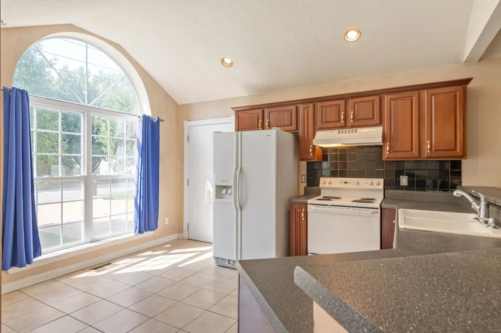 2261 Joann Dr Spring Hill, TN 37174