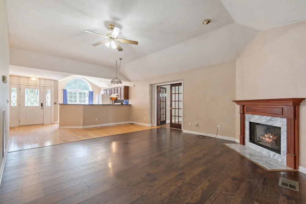 2261 Joann Dr Spring Hill, TN 37174