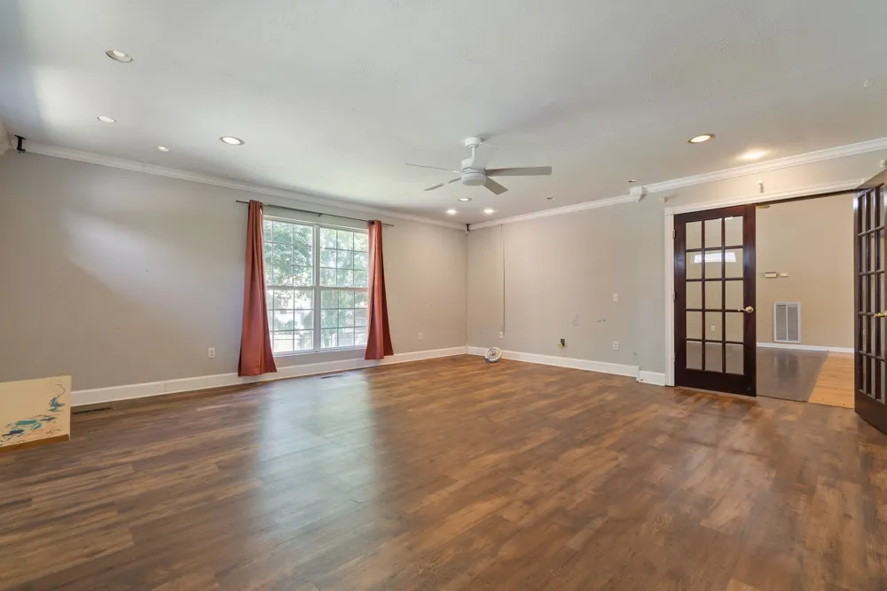 2261 Joann Dr Spring Hill, TN 37174