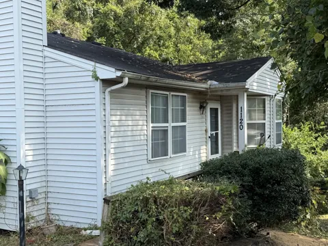1120 Cabana Dr