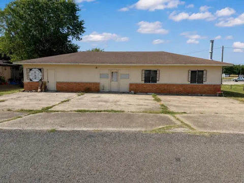 104 Gateway Circle
