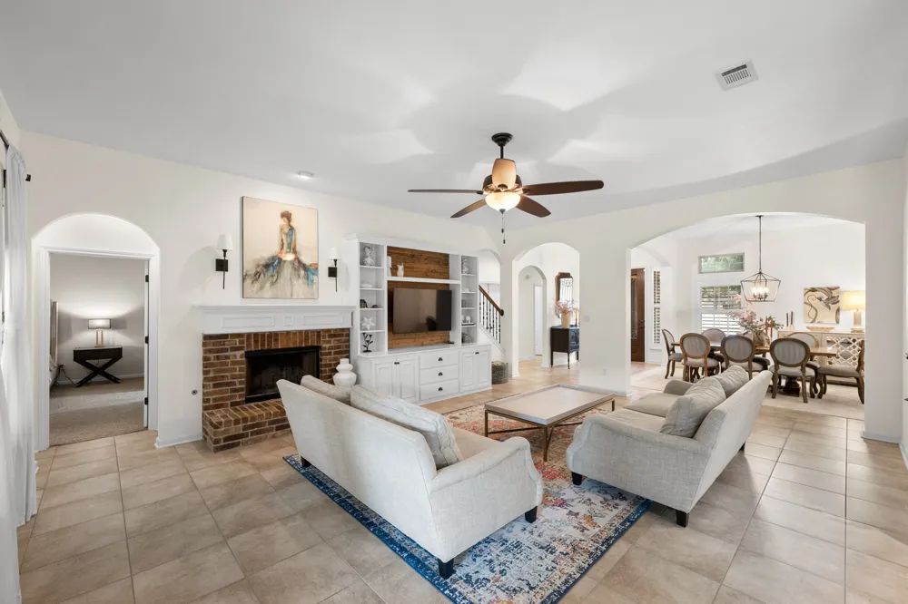 5025 Pyrenees Pass Bee Cave, TX 78738