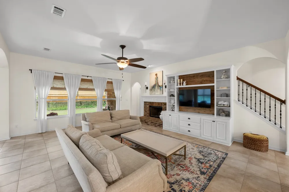 5025 Pyrenees Pass Bee Cave, TX 78738