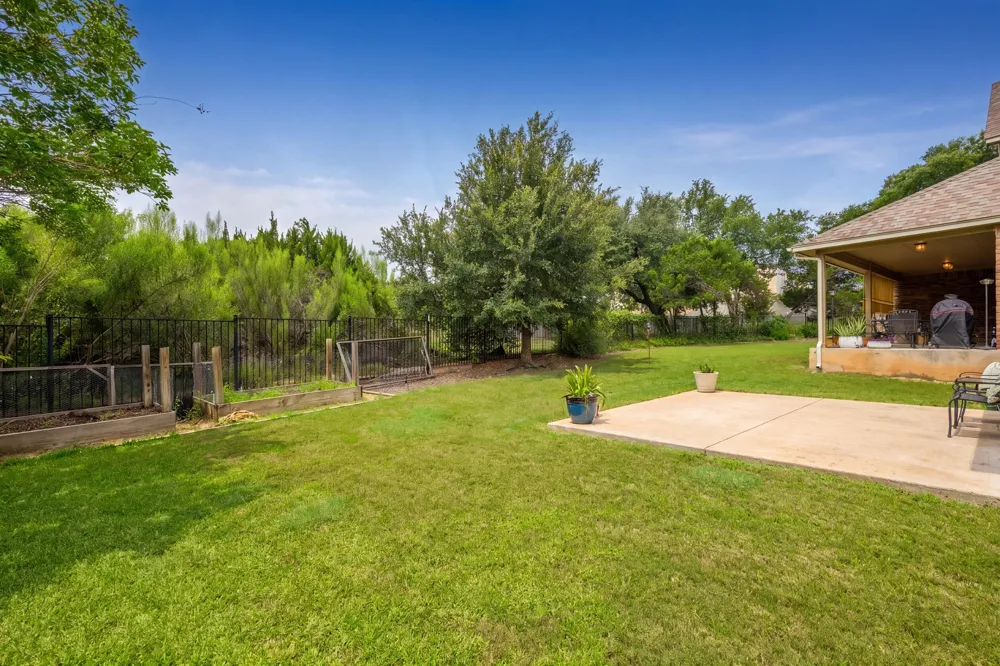 5025 Pyrenees Pass Bee Cave, TX 78738