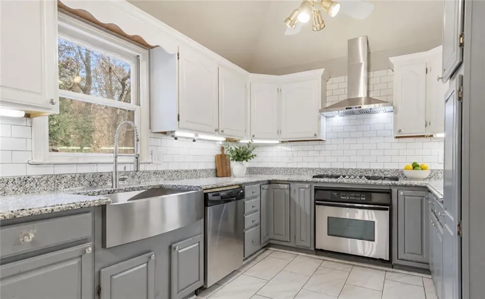300 Westwoods Drive Ellijay, GA 30540