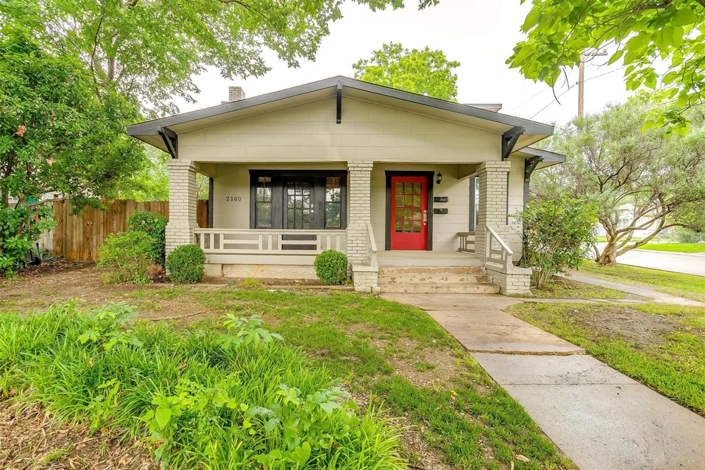 2100 Ashland Avenue Fort Worth, TX 76107