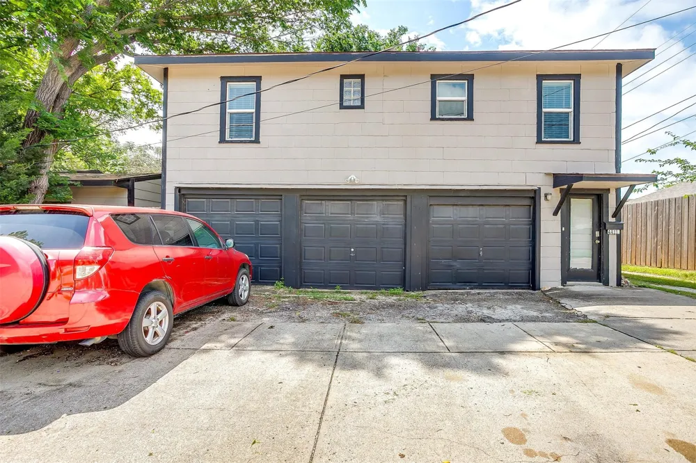 2100 Ashland Avenue Fort Worth, TX 76107
