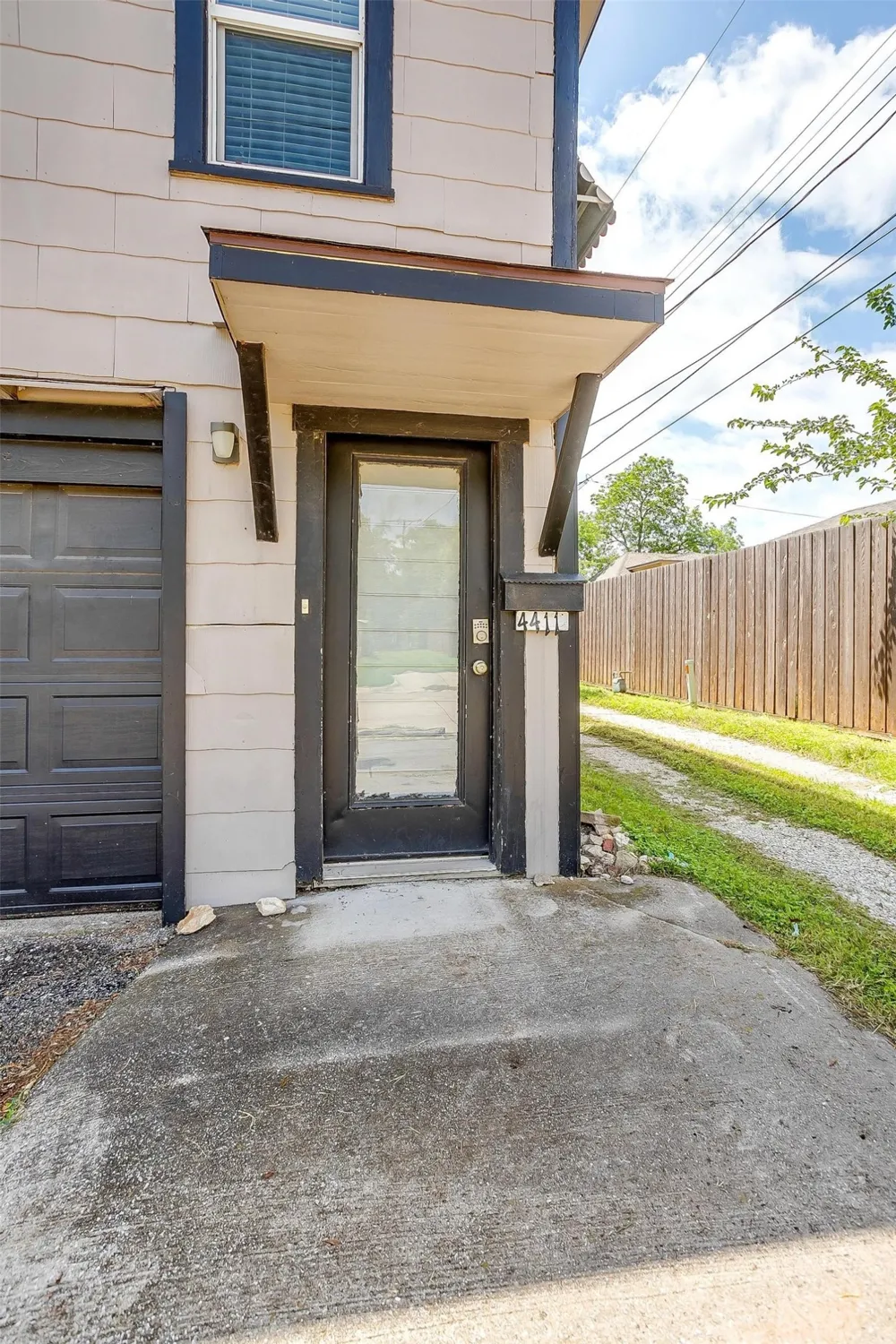 2100 Ashland Avenue Fort Worth, TX 76107