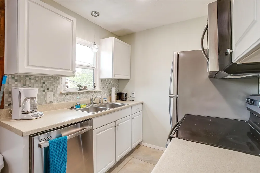 2100 Ashland Avenue Fort Worth, TX 76107