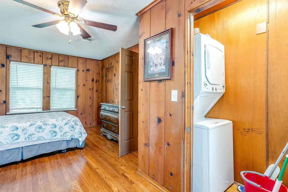 2100 Ashland Avenue Fort Worth, TX 76107
