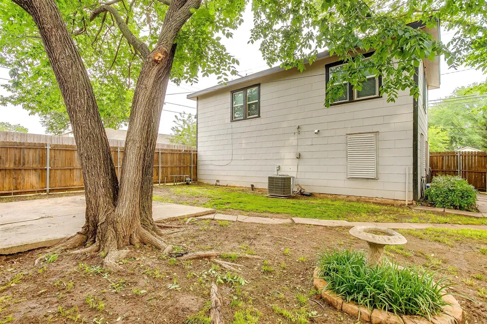 2100 Ashland Avenue Fort Worth, TX 76107