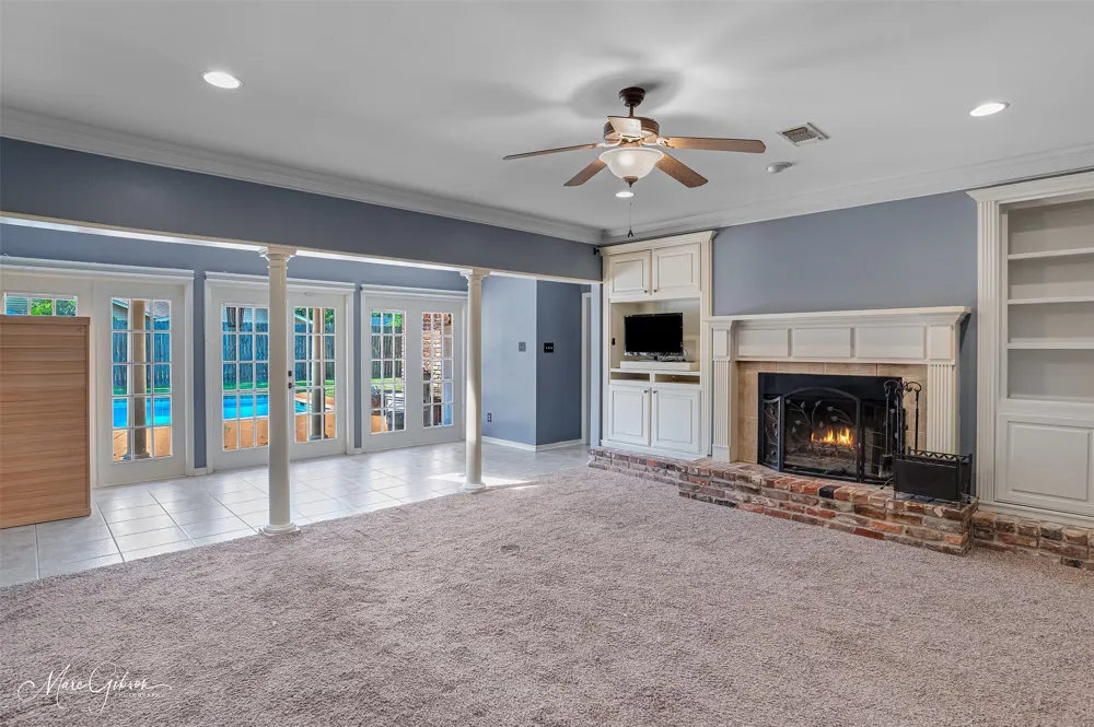 2201 Surrey Lane Bossier City, LA 71111