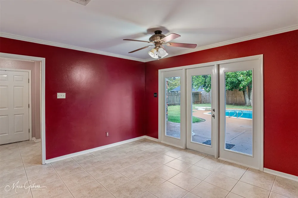 2201 Surrey Lane Bossier City, LA 71111