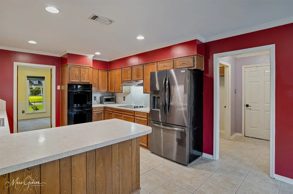 2201 Surrey Lane Bossier City, LA 71111