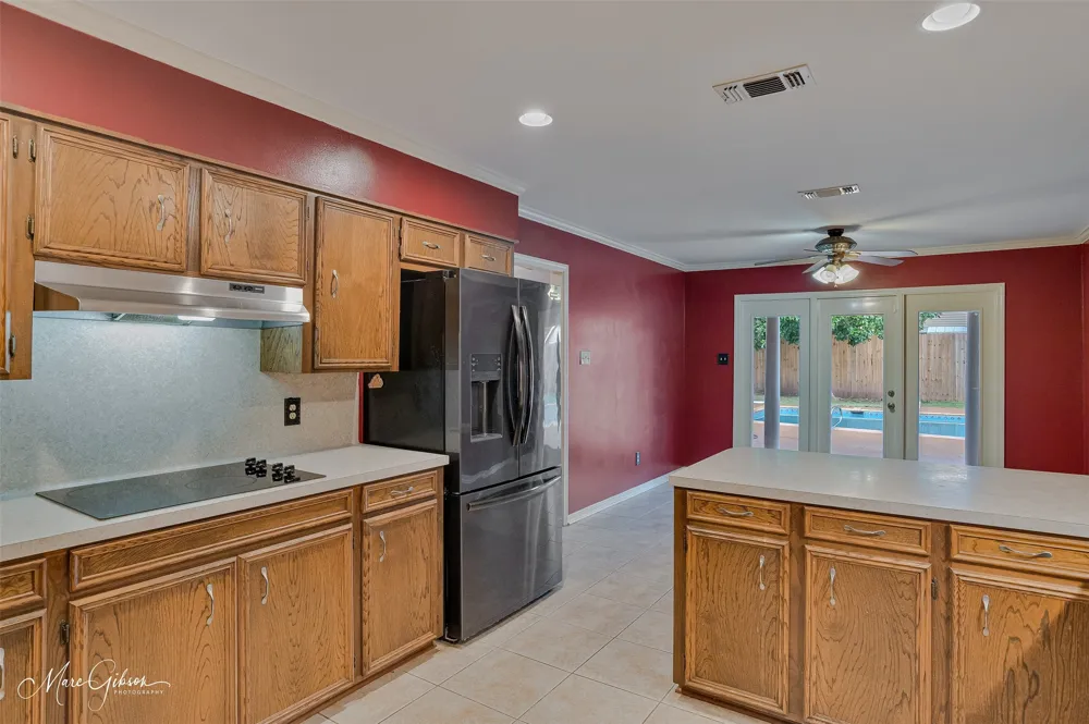 2201 Surrey Lane Bossier City, LA 71111
